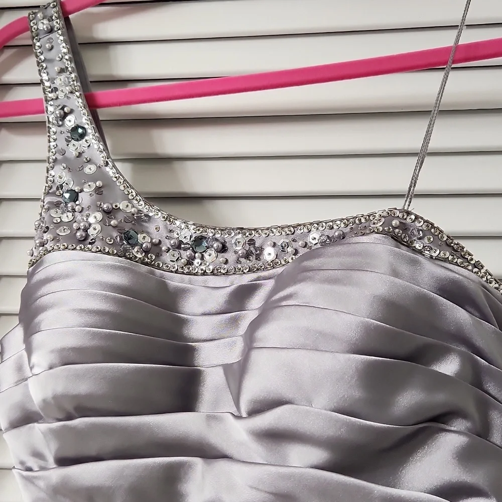 #prom Gorgeous Elegant Silver One-Shoulder Dress - Picture 3 of 11